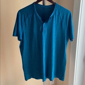 LuLulemon men’s vent tech Henley